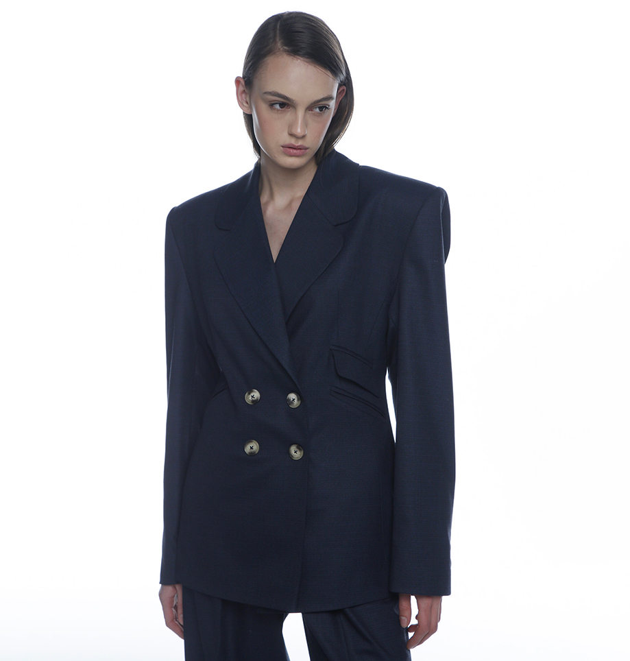 SAPPHIRE STATEMENT SUIT 